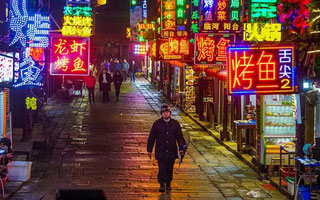 中航門楣彩：助力夜市地攤屏！
